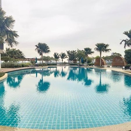 C0704 Almas Suite Seaview & Netflix Stay Nusajaya  Exterior photo